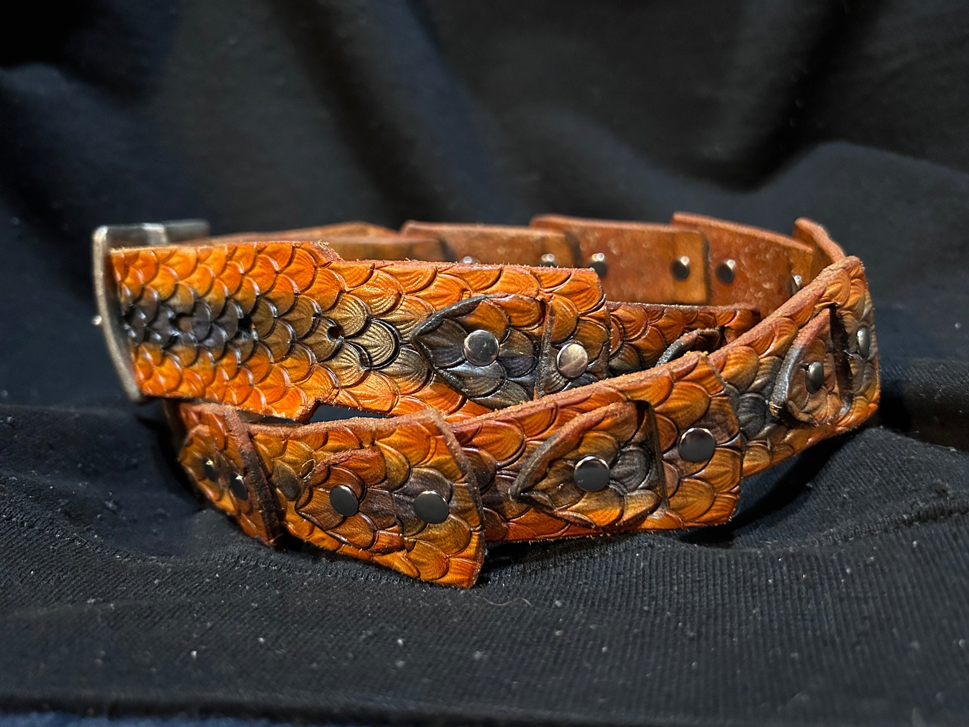Tan and grey dragon scale belt side view