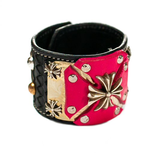 Sir Charles - Pink on Black Leather bracelet top view