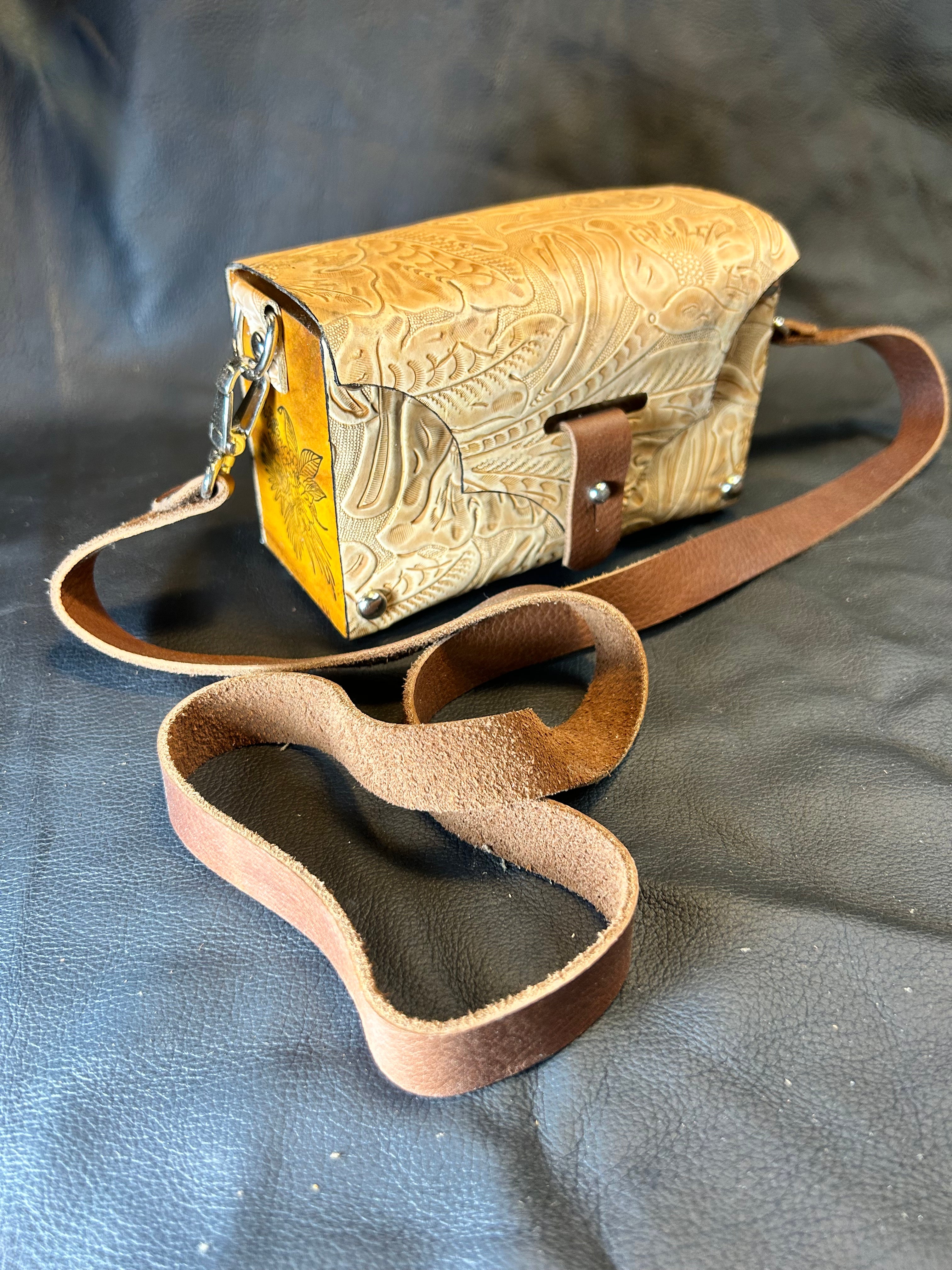 YELLOW Fendi Logo Horizontal Box Crossbody Bag Leather | eBay